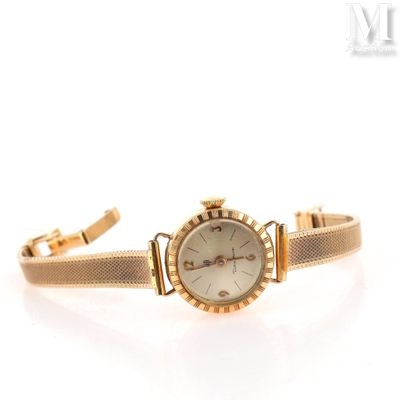 an image of a lady ' s wrist watch on a white background