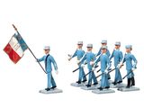 figurines représentant un groupe d'hommes en uniforme bleu tenant un drapeau