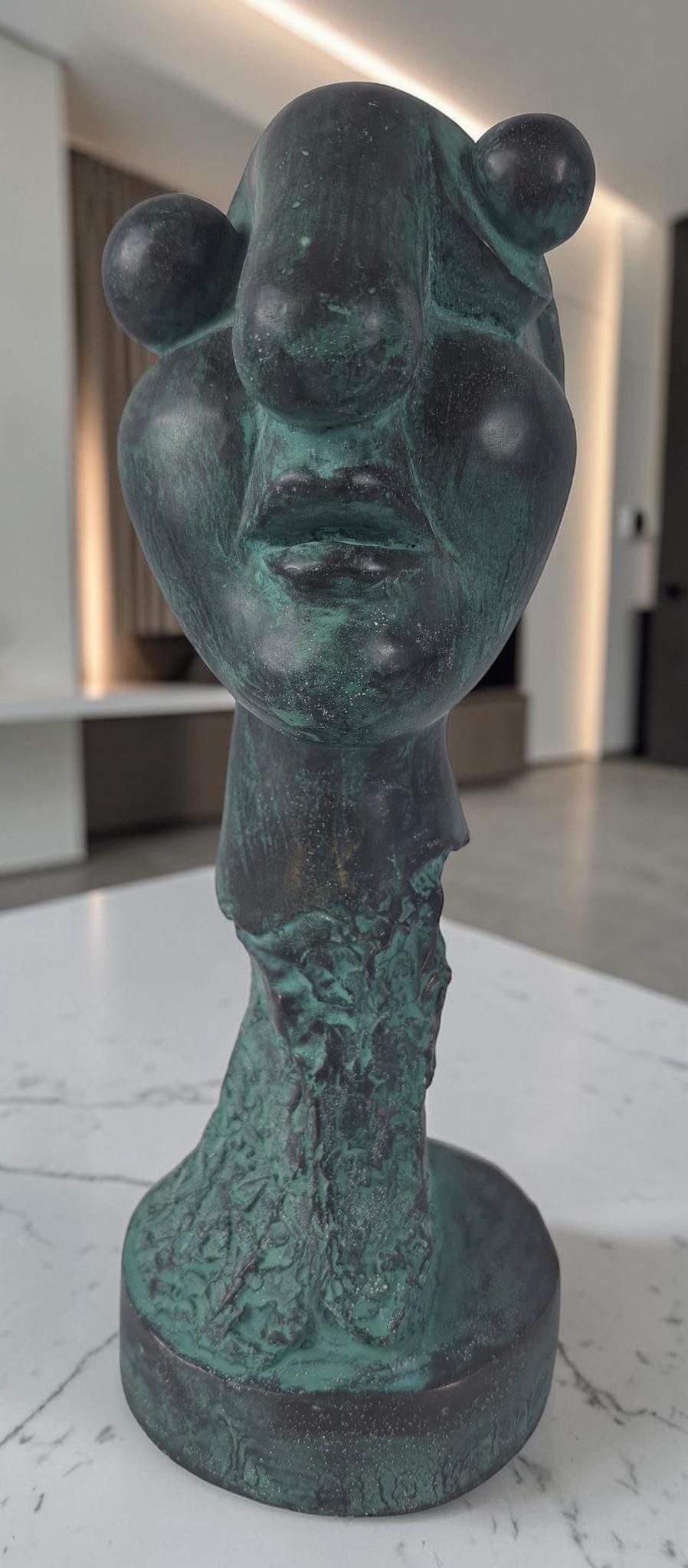 Bronze cubiste : Portrait de femme méditative par Ruchos, 30 cm