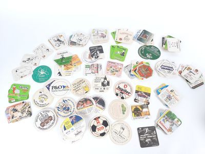 Collection comprenant plus de 125 sous-bocks commémoratifs e…