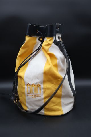 LANCEL - Grand sac bride toile jaune et blanche, piquet sellier, ...