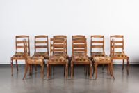 Suite de dix chaises en acajou, dossier à barrettes, pied an…