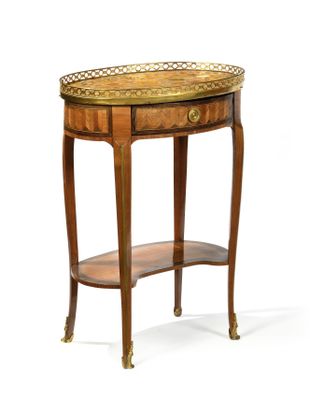 a small table with a shelf on top of it