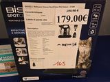 une boîte avec l'image d'un chat à l'intérieur