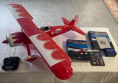 ALTAYA - Le Super Stearman, avion biplan électrique radiocommandé à mo - Photo 1