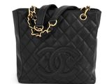 sac cabas Chanel en cuir matelassé noir