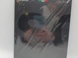 an image of a picture of a box with a picture of a bird on it