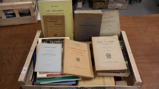 Lot de livres régionalistes dont la condition juridique des perso...