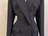 blazer noir à double boutonnage sur un mannequin, mannequin, mannequin, mannequin, mannequin, mannequin, mannequin, mannequin, mannequin, mannequin, mannequin, mannequin, mannequin, mannequin, mannequin, mannequin, mannequin, mannequin, mannequin, mannequin, mannequin, mannequin, mannequin, mannequin, mannequin, mannequin, mannequin, mannequin, mannequin, mannequin, mannequin, mannequin, mannequin, mannequin, mannequin, mannequin, mannequin, mannequin, mannequin, mannequin, mannequin, mannequin, mannequin, mannequin
