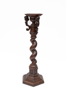 Colonne torse en bois sculpté, base hexagonale, plateau circ… - Photo 1