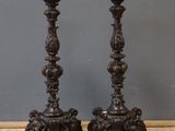 paire de chandeliers anciens en fonte