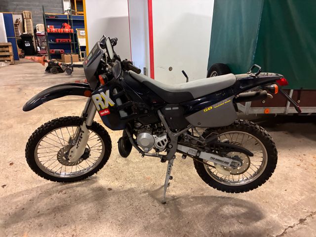 MOTO APRILIA RX 50 - MU00 -  Kilométrage au compteur : 73 kms, 2 ...