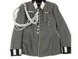an image of a military uniform with a rope around the collar