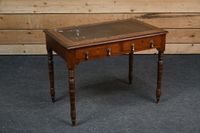 Table bureau ouvrant par deux tiroirs en ceinture et reposan… (photo 5)