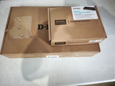 Ensemble de 2 switches dont D-LINK 28 ports Réf. DGS-1520-28…