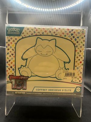 un gros plan d'une boîte sur laquelle figure un personnage de bande dessinée