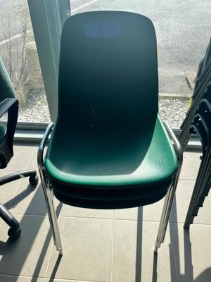 ENVIRON 3 CHAISES VERTES