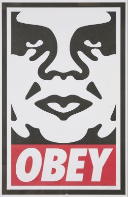 une image représentant une affiche en noir et blanc sur laquelle figure le mot « obey »