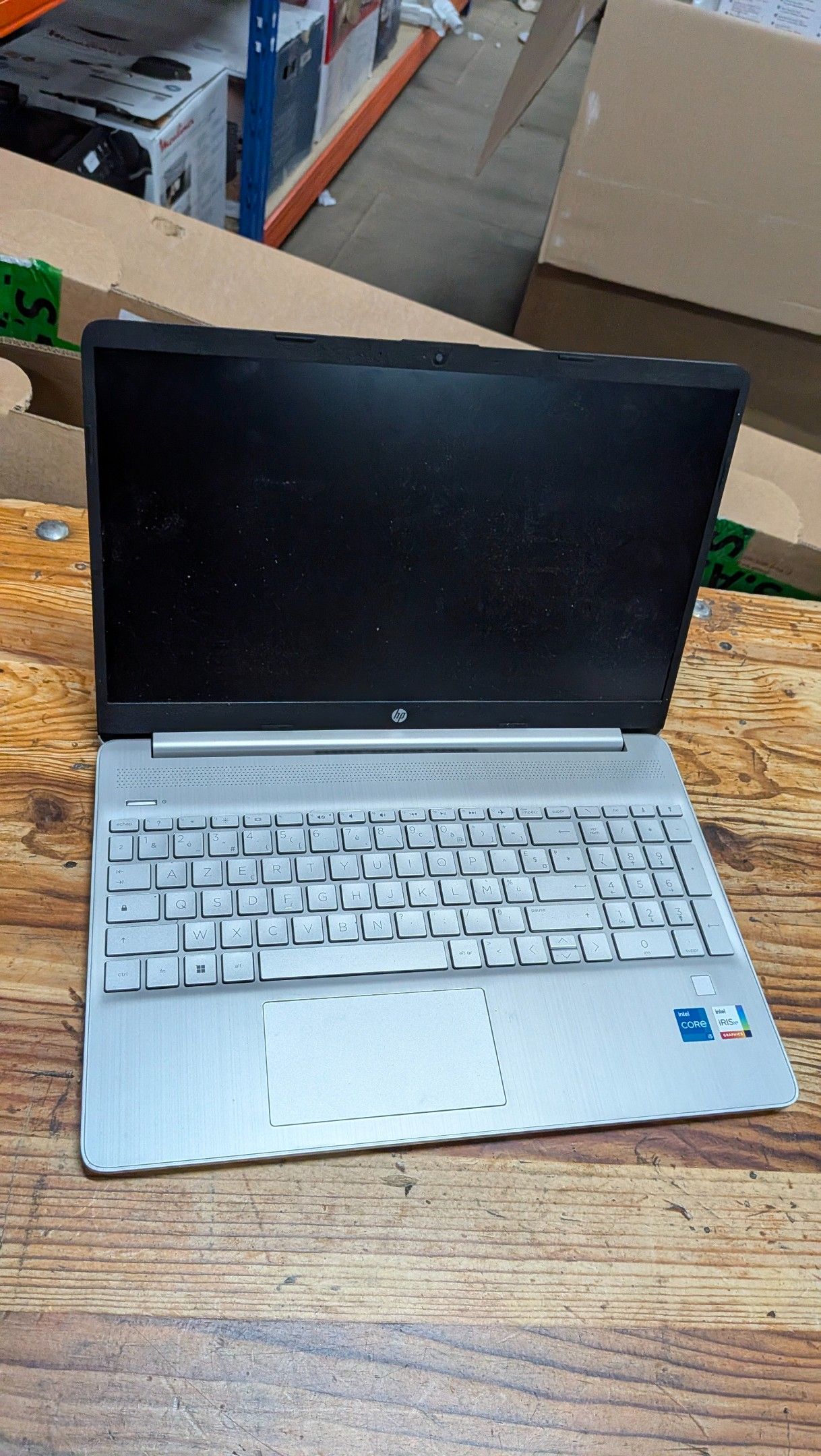 ORDINATEUR PORTABLE HP 15SFQ5023NF TVA RECUPERABLE