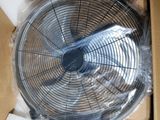 un boîtier contenant un ventilateur