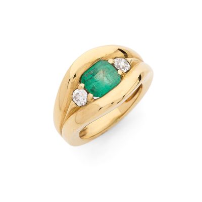 une bague en émeraude et diamant, par van cleef