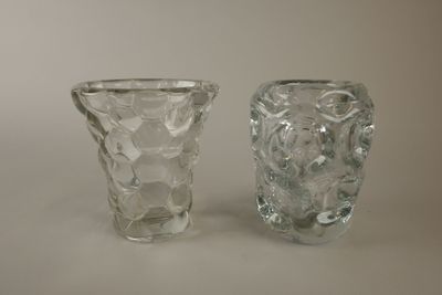 CRISTALLERIES DE VANNES. Vase en cristal. H : 18 cm. (Chocs …