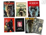 un grand nombre de livres posés sur une table