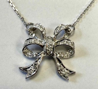 Tres Beau Collier EN OR Blanc ET Diamants