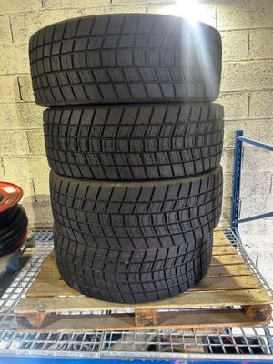 4 PNEUS POIDS LOURDS neufs - dimensions : 315/60 R22.