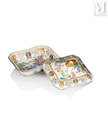 paire de plats en porcelaine destinés à l'exportation vers la Chine, XIXe siècle