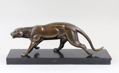 Attribuée à Guy DEBE, Panthère marchant, épreuve en régule p…