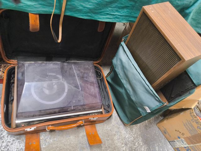 Platine stéréorama Deluxe avec deux enceintes. Non testée