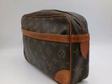 louis vuittou toilet bag