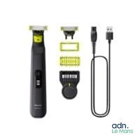 une image représentant un rasoir sans fil muni d'un cordon d'alimentation et d'un chargeur