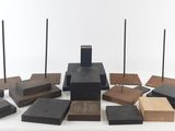 une pile de blocs de bois empilés les uns sur les autres