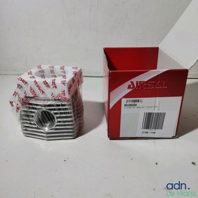 an image of a box of air filter next to a box of air filters