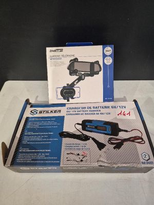 une image représentant une boîte sur laquelle se trouvent un chargeur et un autre chargeur