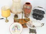 a lot of items that are sitting on a table