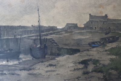 un tableau représentant des bateaux sur le rivage d'un port