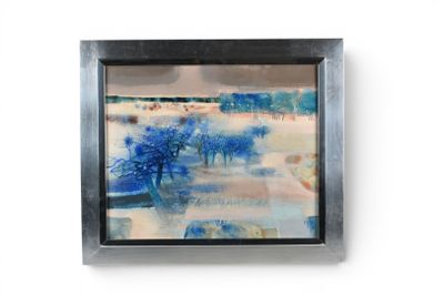 tableau représentant des arbres bleus dans un champ, avec un ciel blanc en arrière-plan