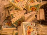 une pile de livres empilés les uns sur les autres