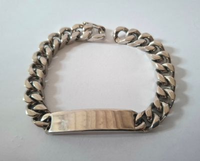 Gourmette en argent 925/000, non gravée.