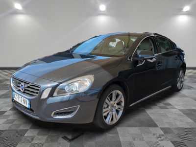 volvo v40 2 0 d2 r - design business 5dr