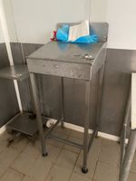 Un pupitre en inox