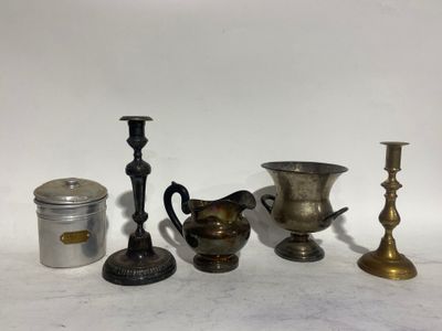 a lot of different items that are sitting on a table