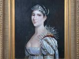 un tableau représentant une femme en robe blanche avec une tia