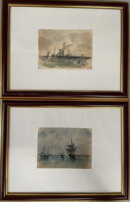 deux photos encadrées représentant des navires à l'eau et un bateau à l'eau