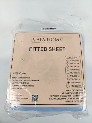 un sac de coton posé sur une table