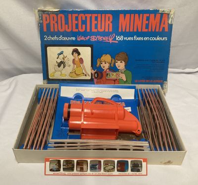 "WALT DISNEY– PROJECTEUR MINEMA EN BOITE AVEC NOMBREUSES DIA… - Photo 1