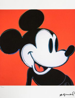 une image représentant un dessin de Mickey Mouse sur fond orange